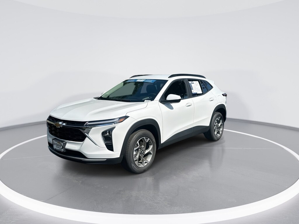 Used 2026 Chevrolet Trax LT SUV