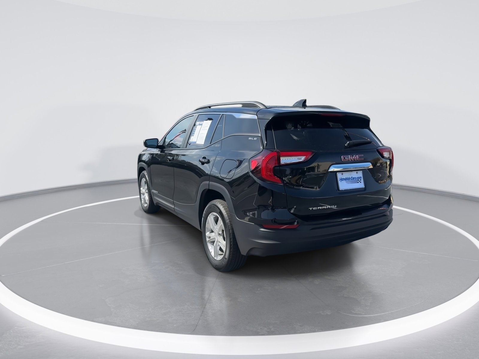 2024 GMC Terrain SLE photo 6