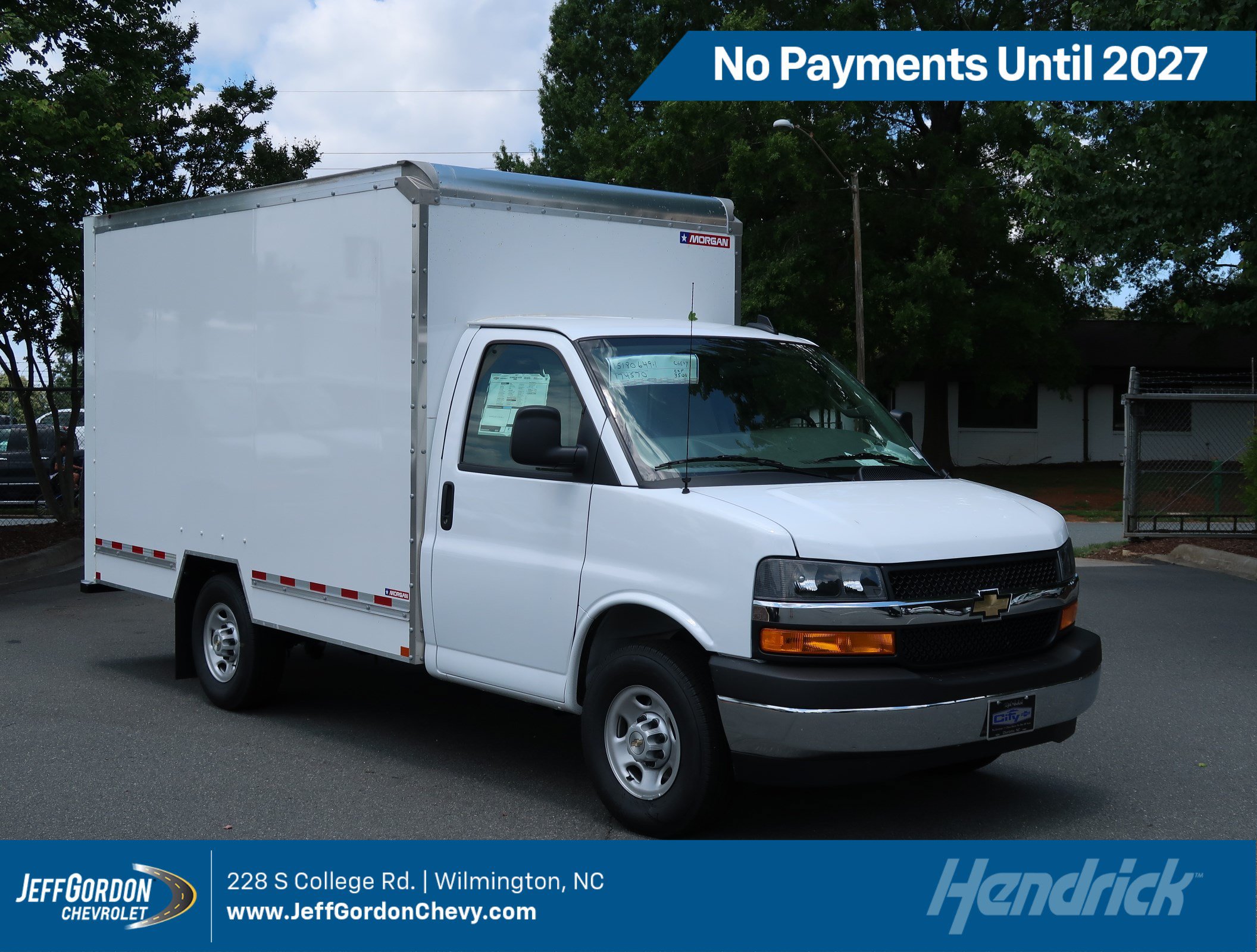 2026 Chevrolet Express Cutaway Base