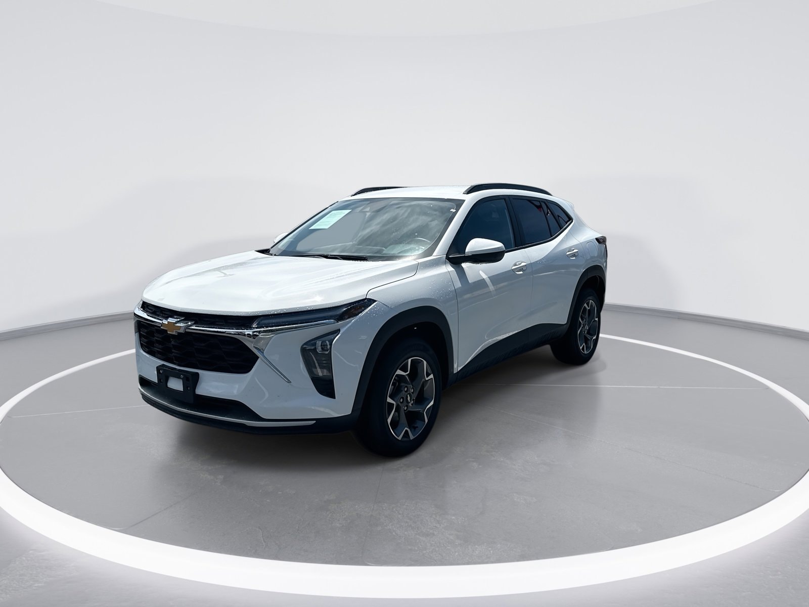 2025 Chevrolet Trax LT photo 4