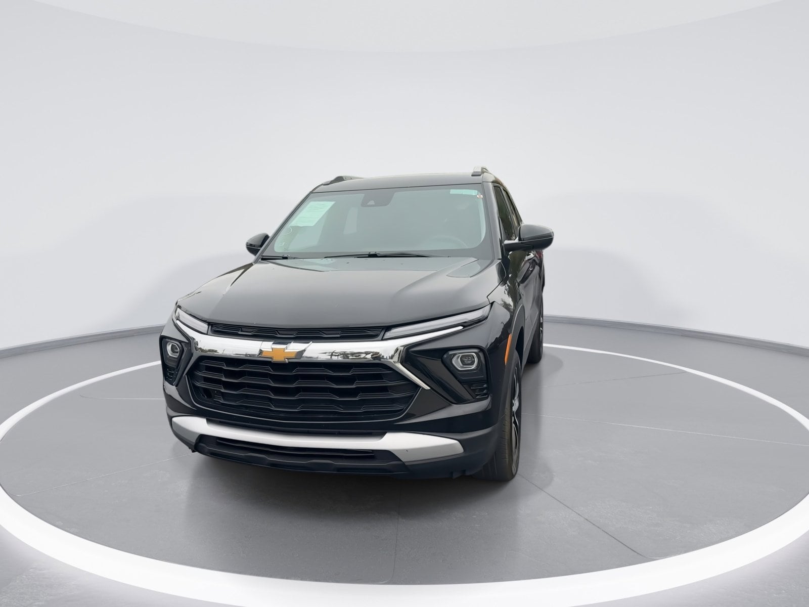 2025 Chevrolet Trailblazer LT photo 2