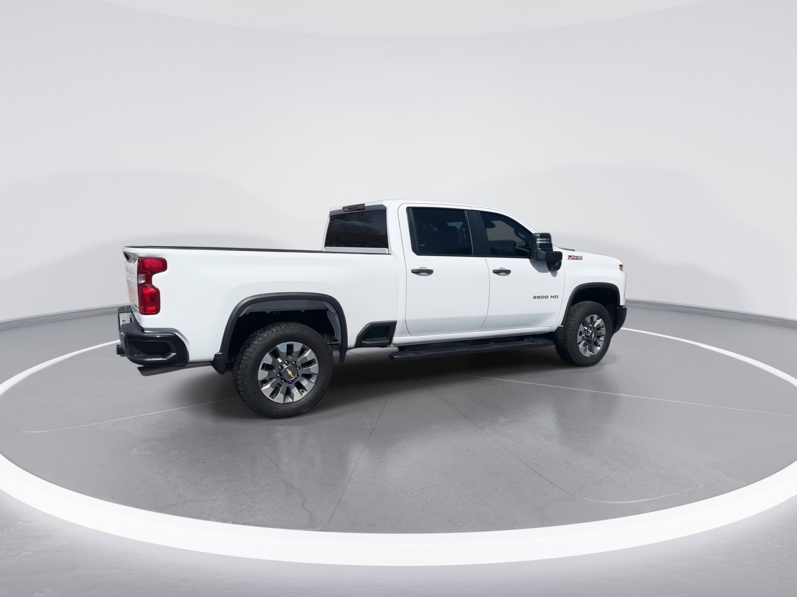 2024 Chevrolet Silverado 2500HD Custom photo 3