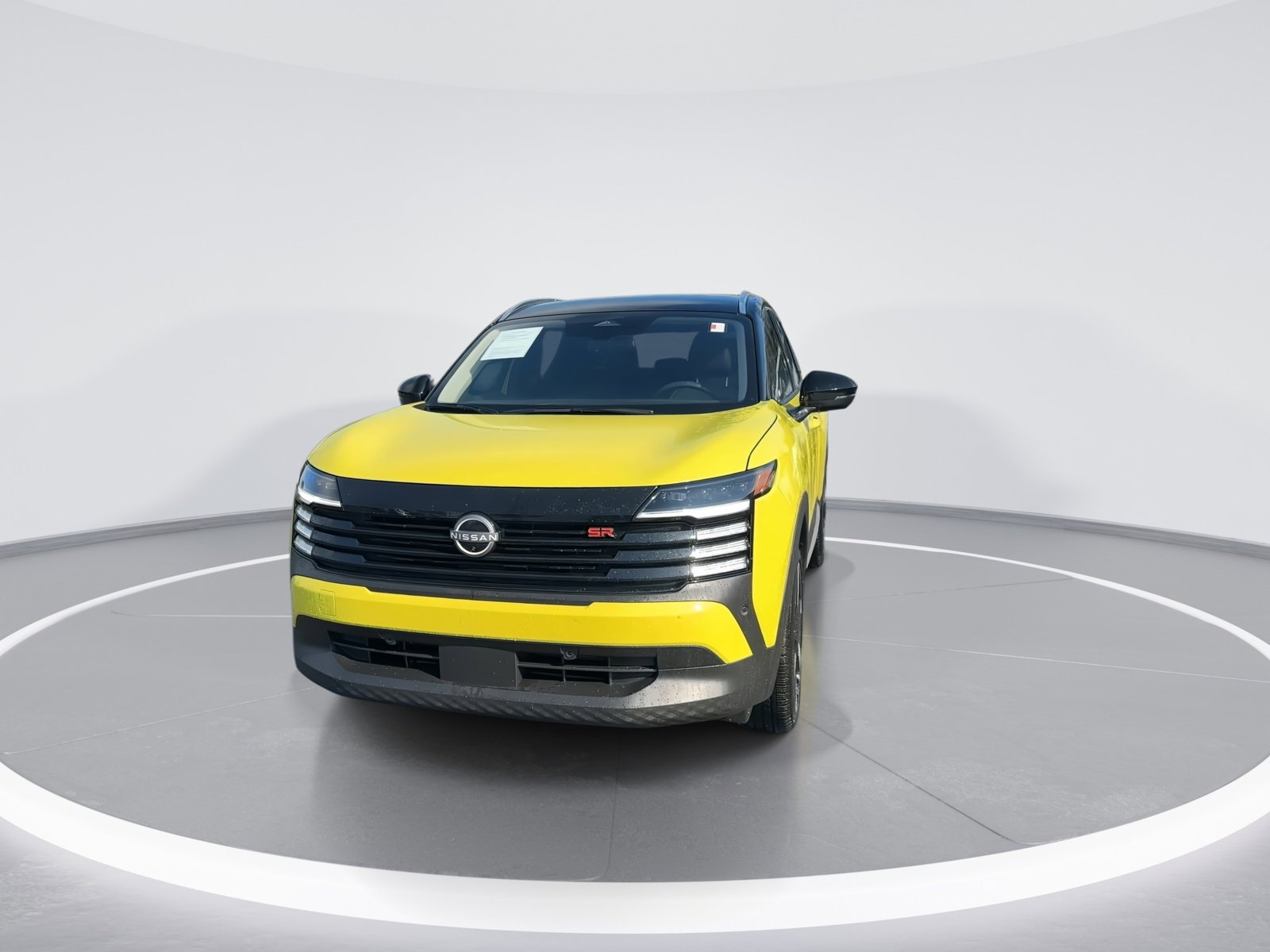2025 Nissan Kicks SR photo 3