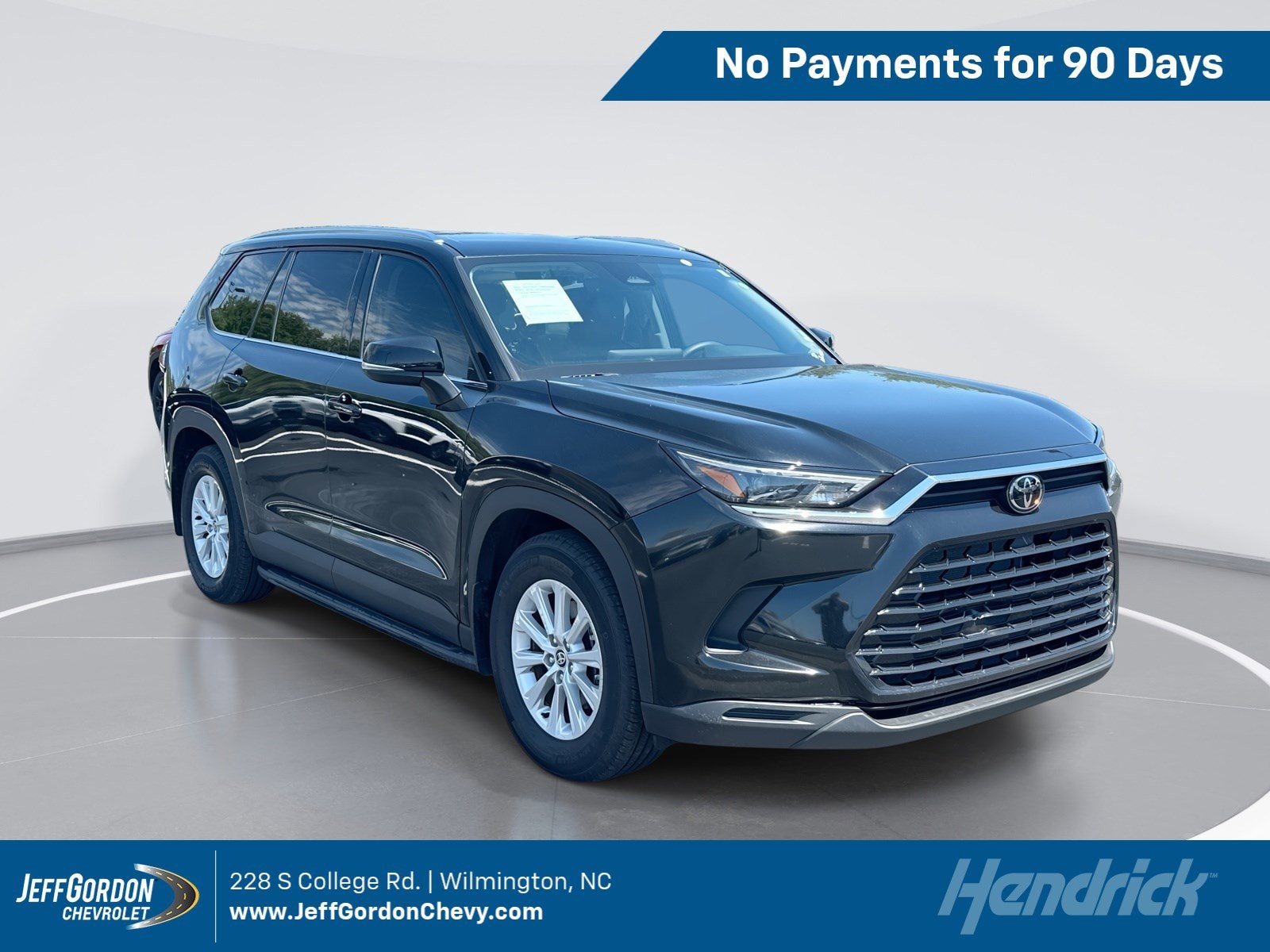 2024 Toyota Grand Highlander XLE FWD's photo