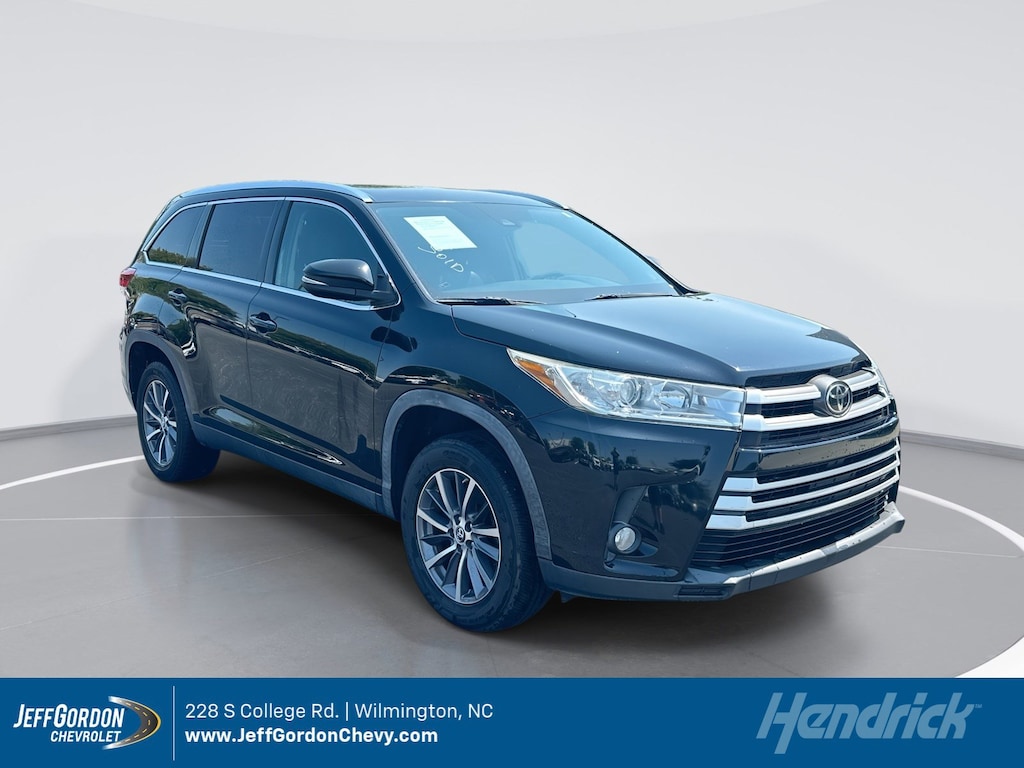 Used 2019 Toyota Highlander XLE SUV
