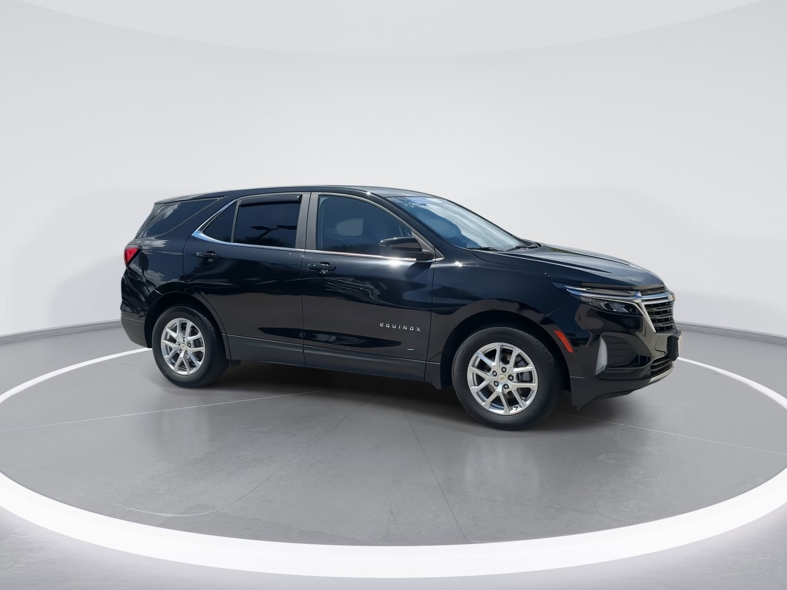 Used 2022 Chevrolet Equinox LT with VIN 2GNAXKEV2N6111266 for sale in Wilmington, NC
