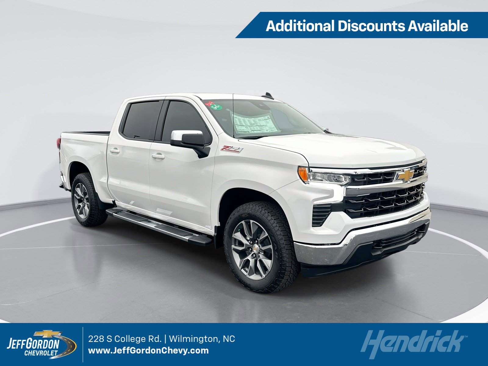 2026 Chevrolet Silverado LT's photo