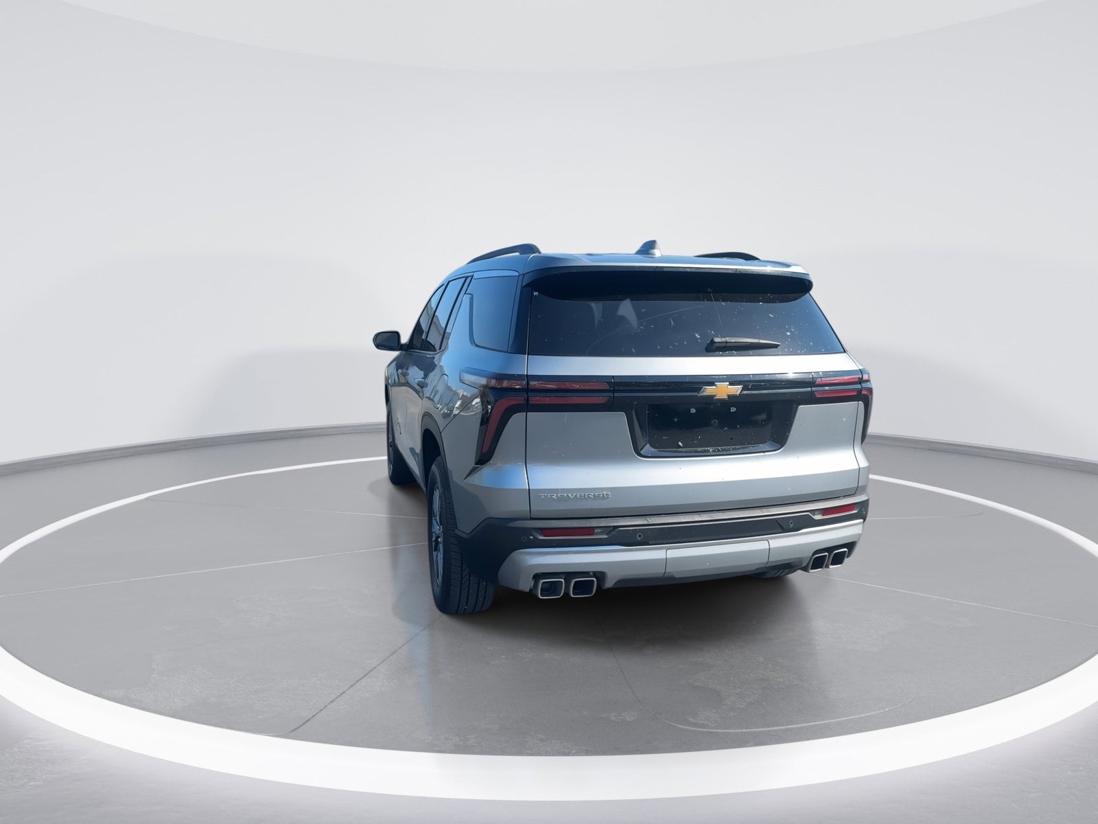 2025 Chevrolet Traverse LT photo 3