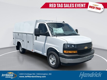 2025 Chevrolet Express Cutaway 3500 1WT Cutaway Van