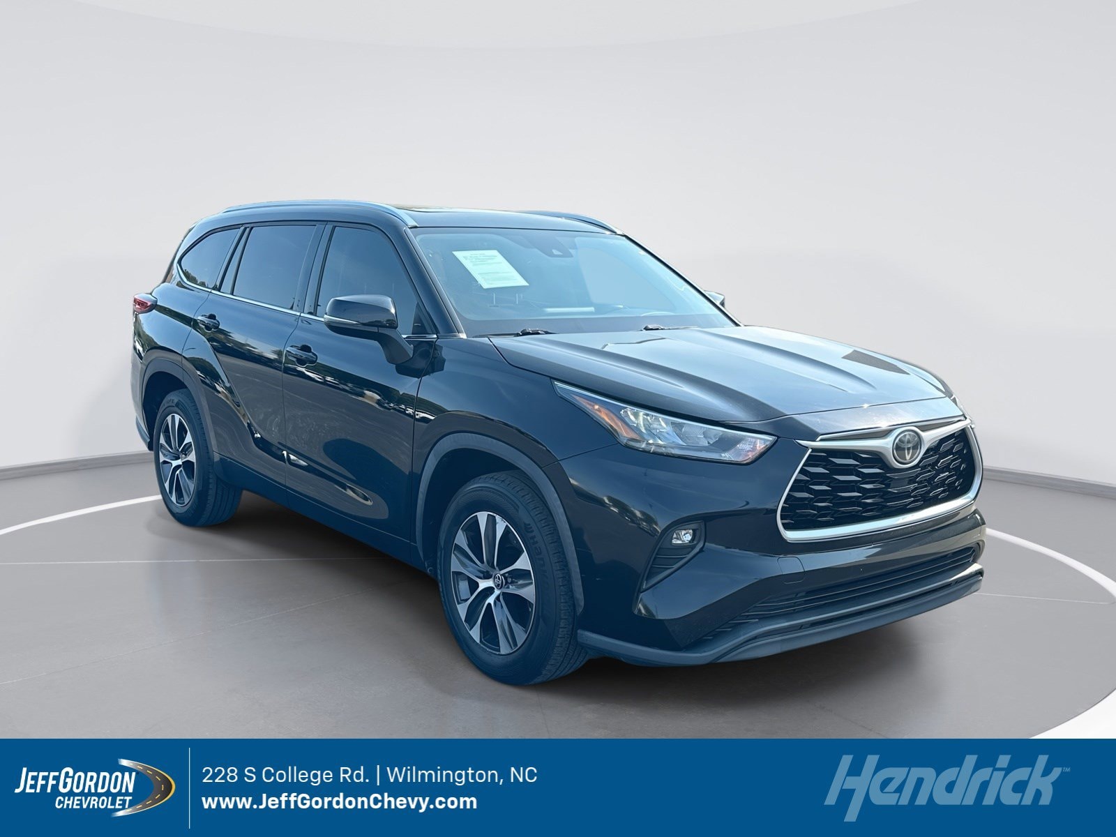 2020 Toyota Highlander XLE 4x2 V6's photo