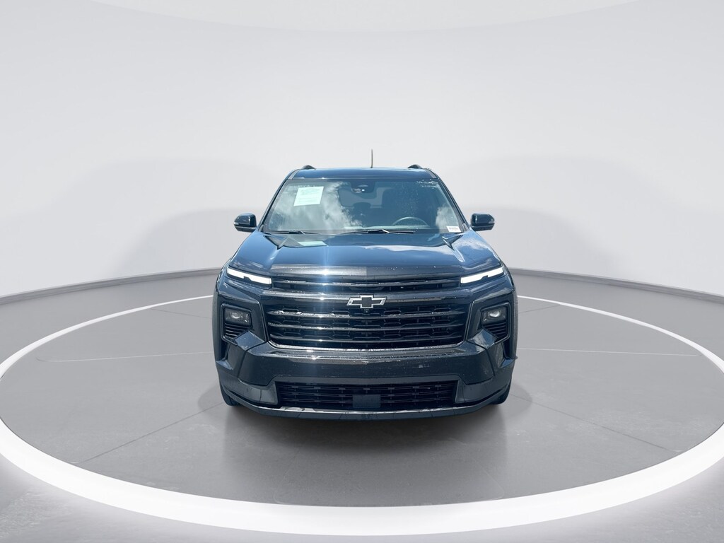 Used 2024 Chevrolet Traverse LT SUV