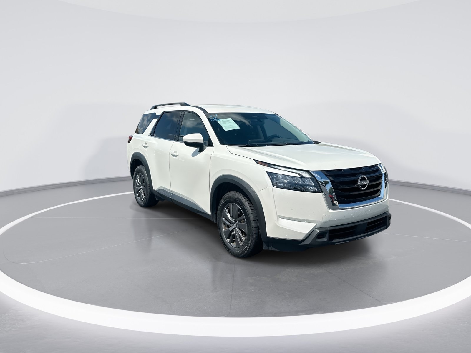 Nissan Pathfinder SV FWD