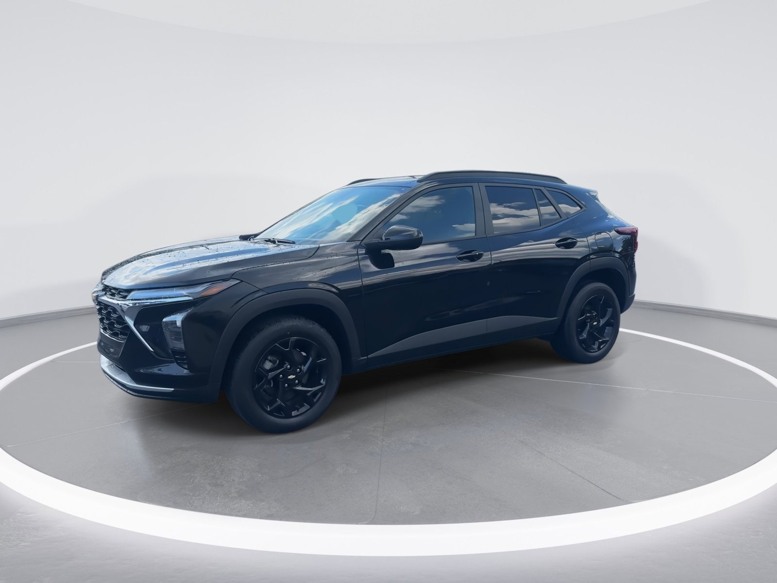 2025 Chevrolet Trax LT photo 4