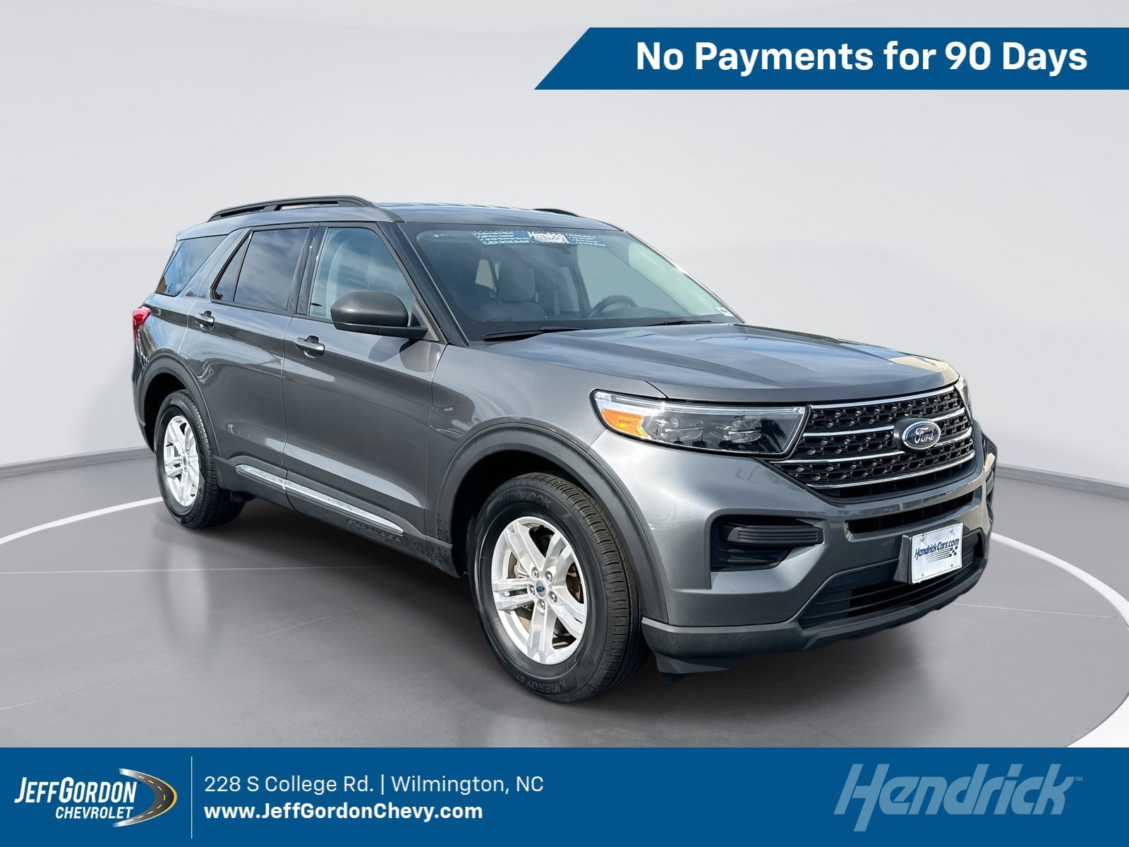 2023 Ford Explorer XLT RWD's photo
