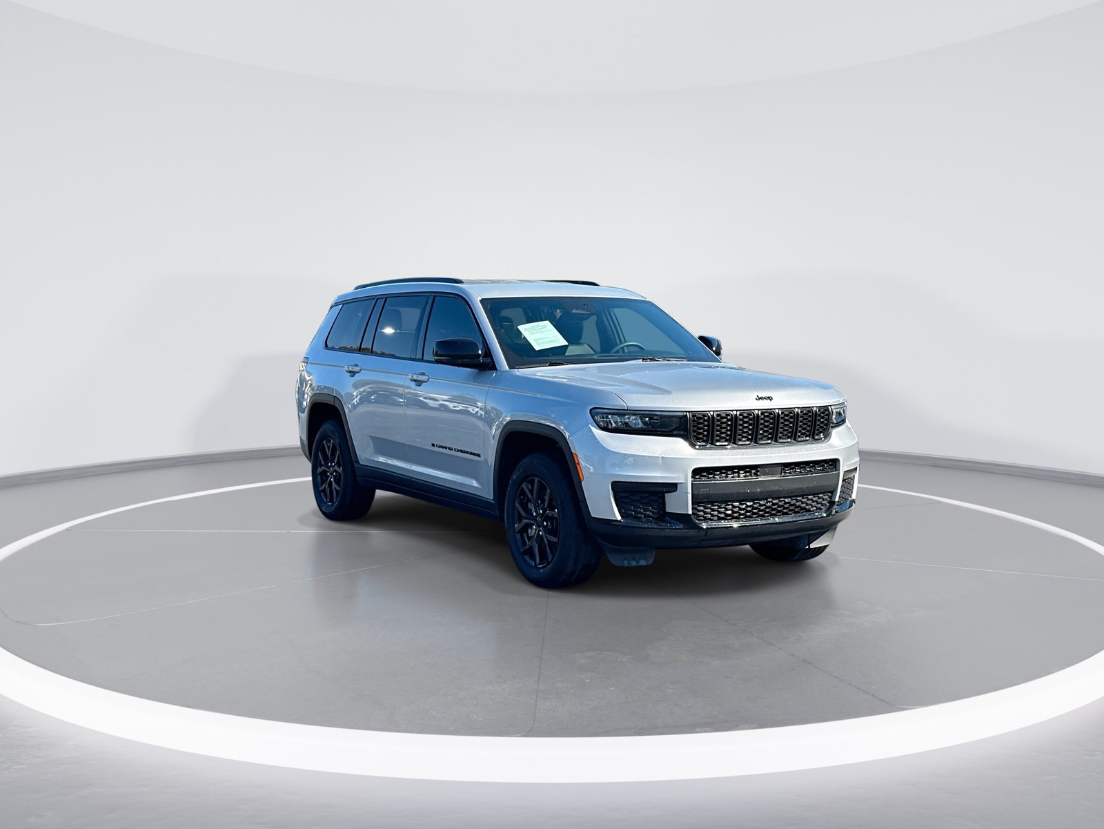 Used 2024 Jeep Grand Cherokee L Altitude 4x4 SUV