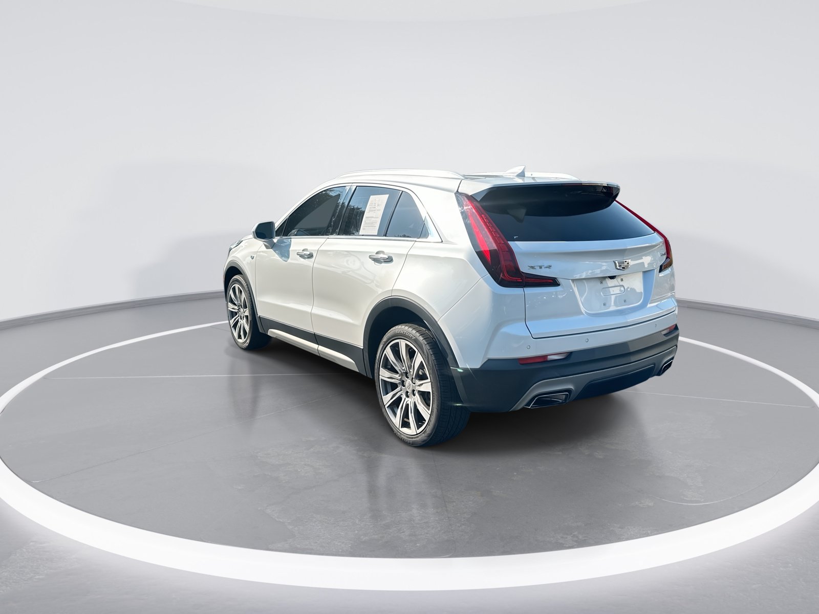 CADILLAC XT4 FWD Premium Luxury