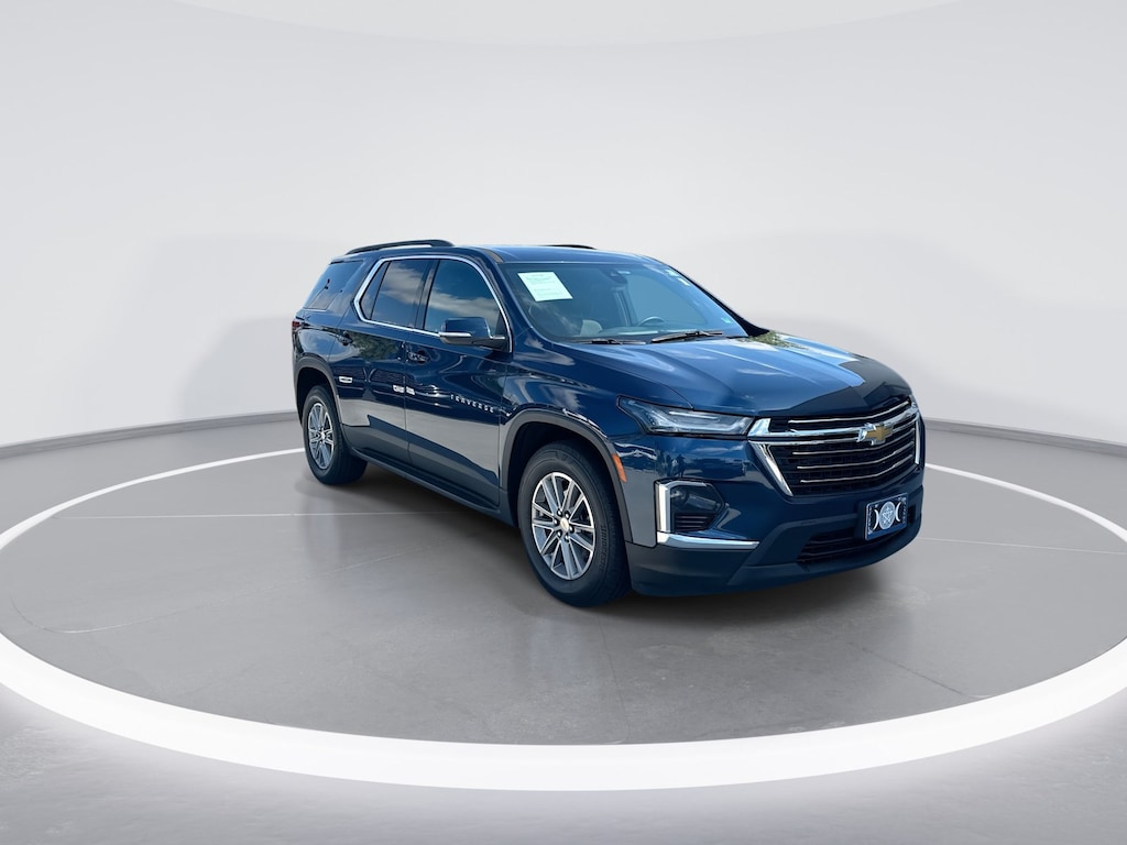 Used 2023 Chevrolet Traverse LT Cloth SUV