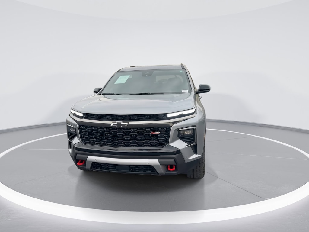 Used 2025 Chevrolet Traverse Z71 SUV