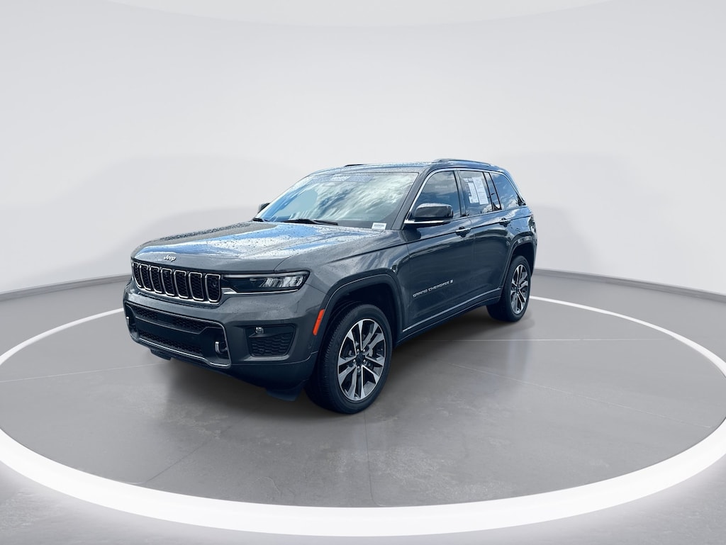Used 2023 Jeep Grand Cherokee Overland 4x4 SUV