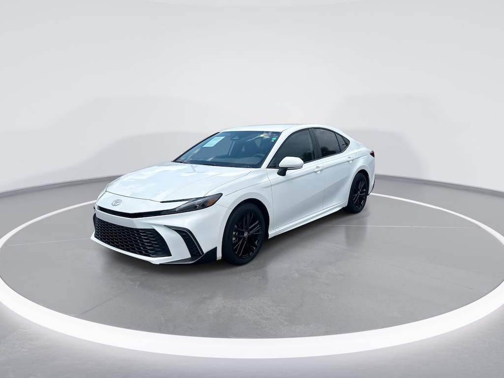 Used 2026 Toyota Camry SE Sedan