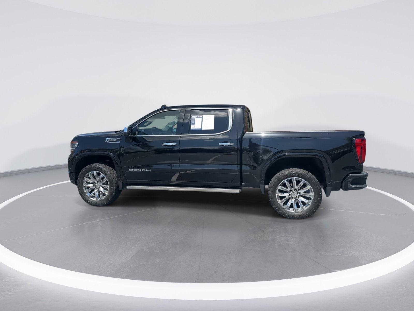 2024 GMC Sierra 1500 Denali photo 4