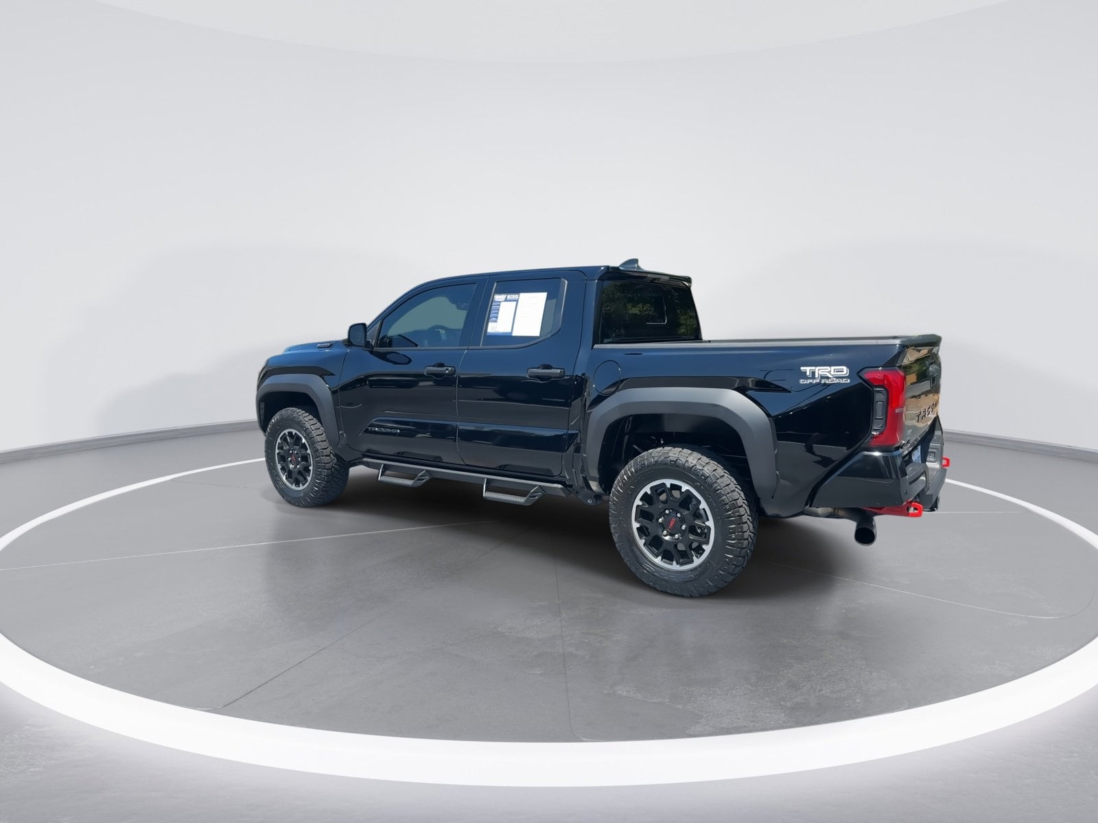 2025 Toyota Tacoma 4WD TRD Off Road Hybrid photo 5