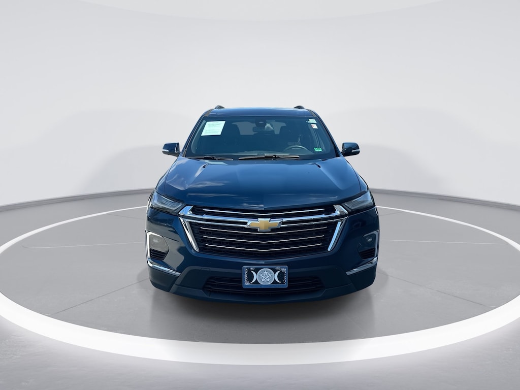 Used 2023 Chevrolet Traverse LT Cloth SUV