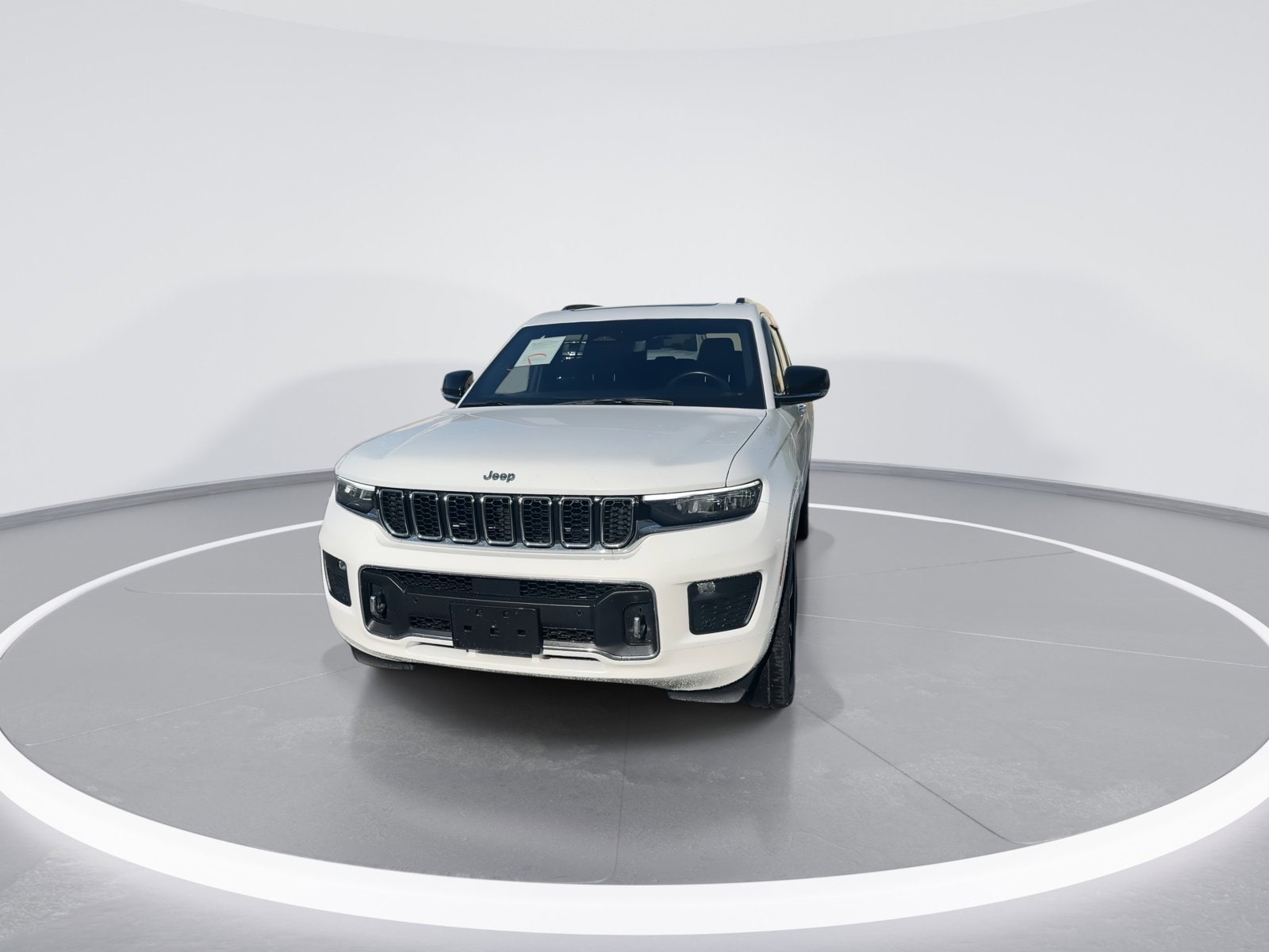 2021 Jeep Grand Cherokee L Overland photo 2