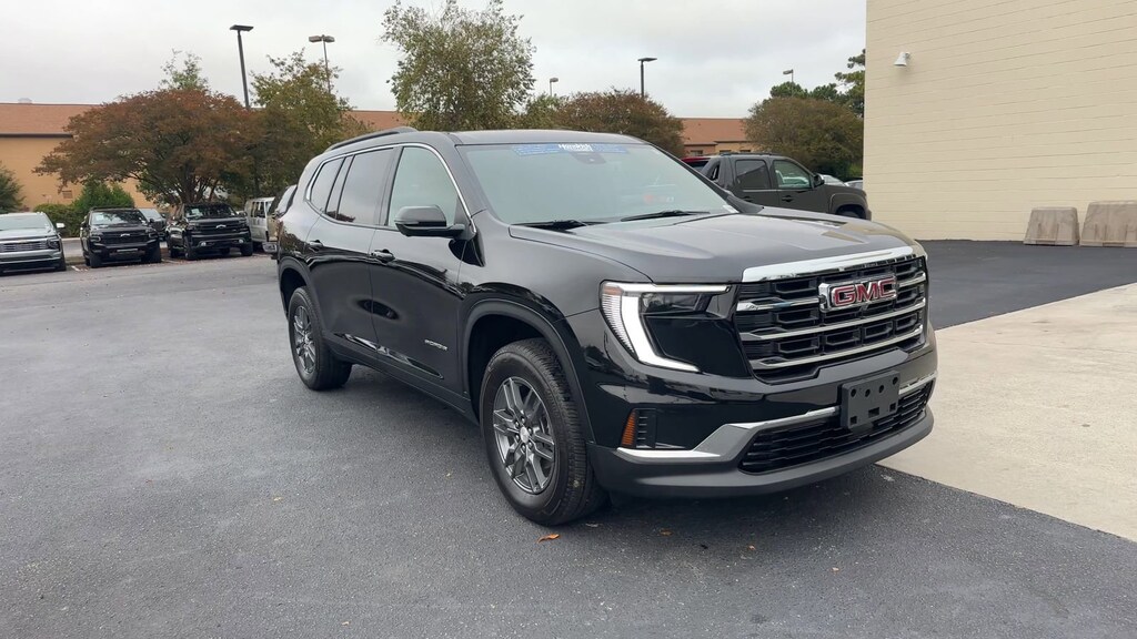 Used 2025 GMC Acadia Elevation SUV