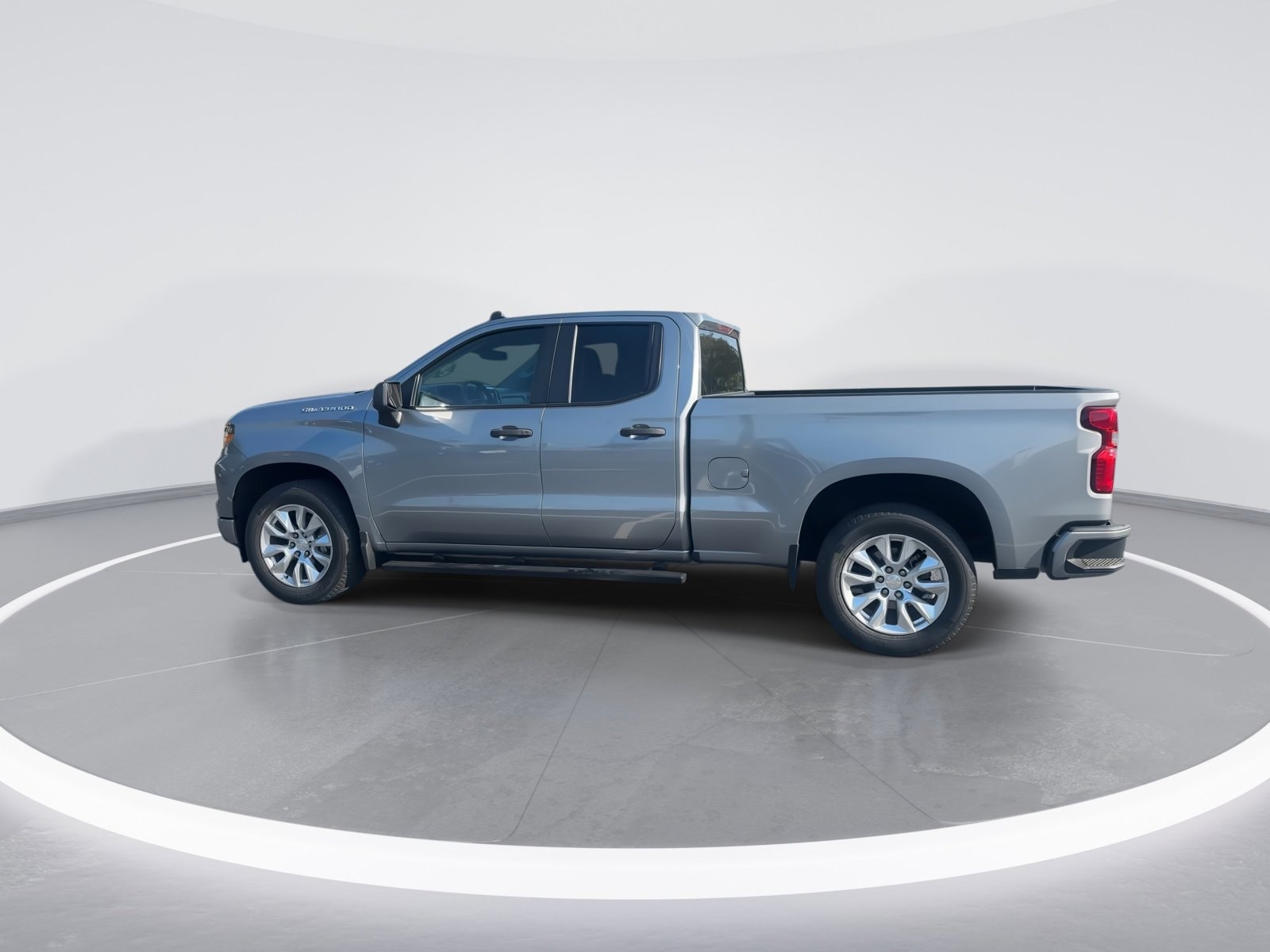 2023 Chevrolet Silverado 1500 Custom photo 5