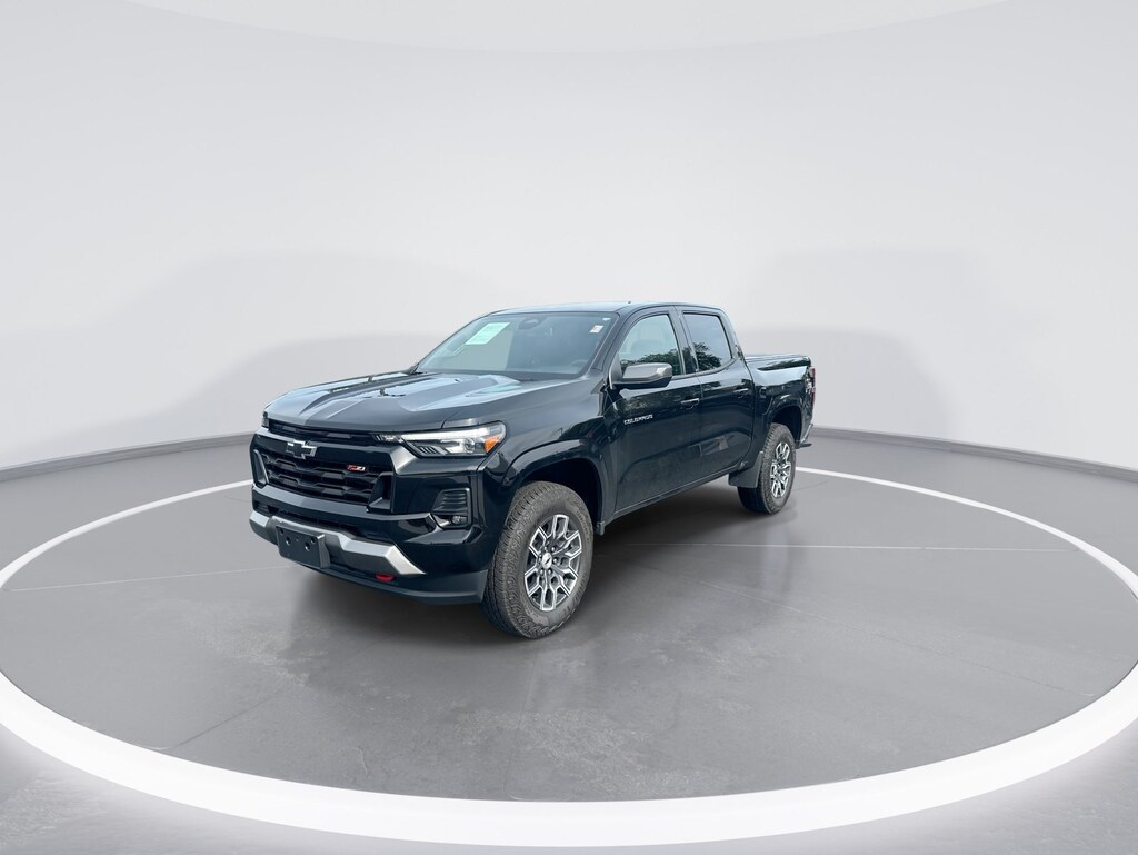 Used 2025 Chevrolet Colorado Z71 Truck Crew Cab