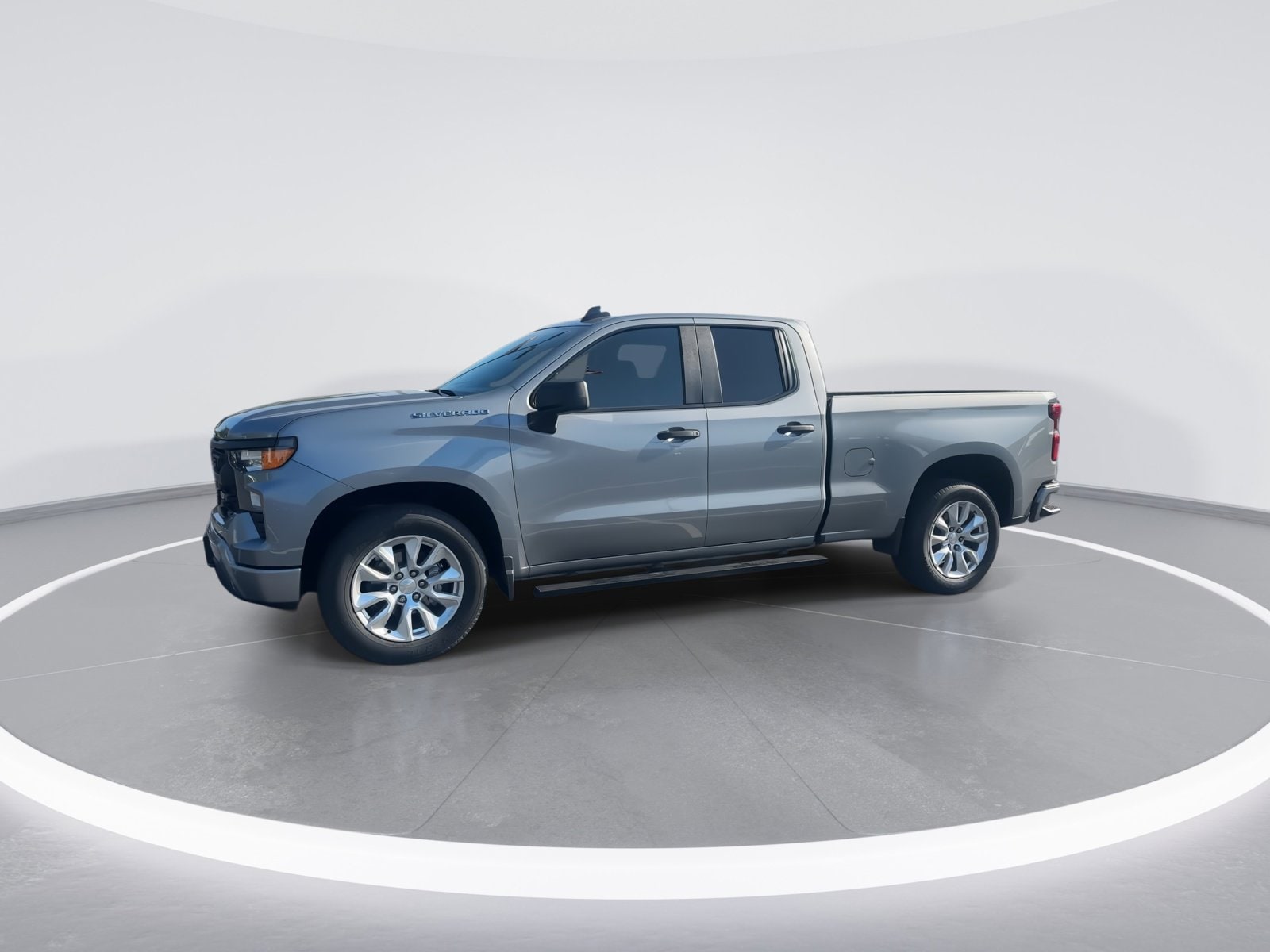2023 Chevrolet Silverado 1500 Custom photo 4