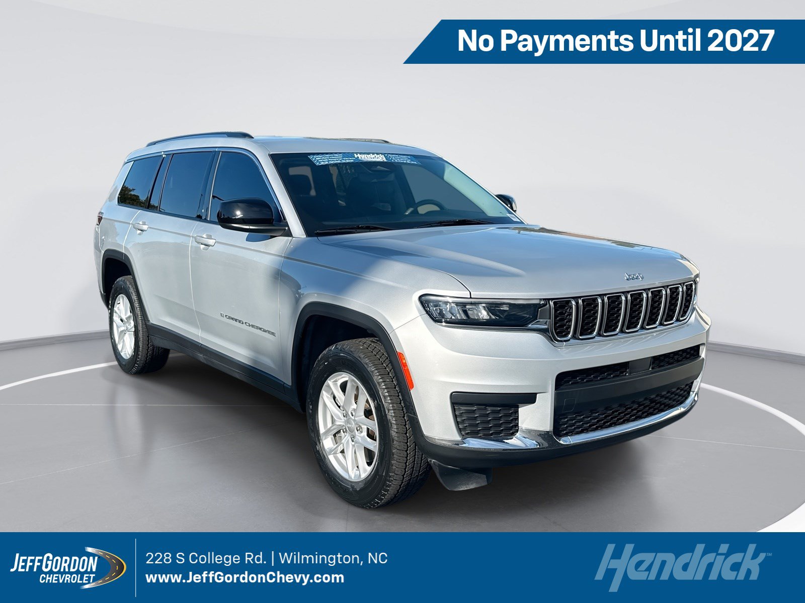 2023 Jeep Grand Cherokee L Laredo 4x4 SUV