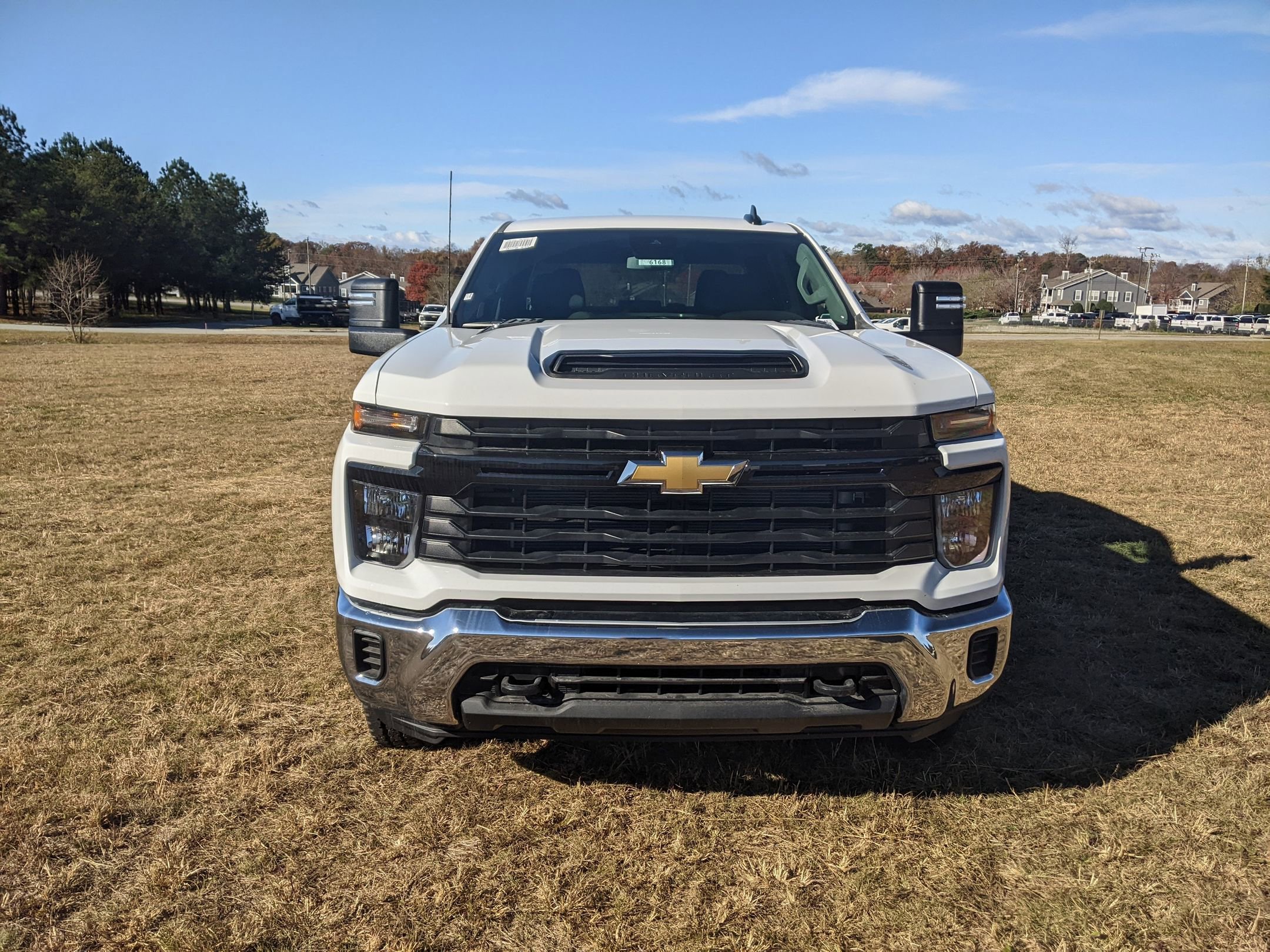 2025 Chevrolet Silverado 2500HD photo 2