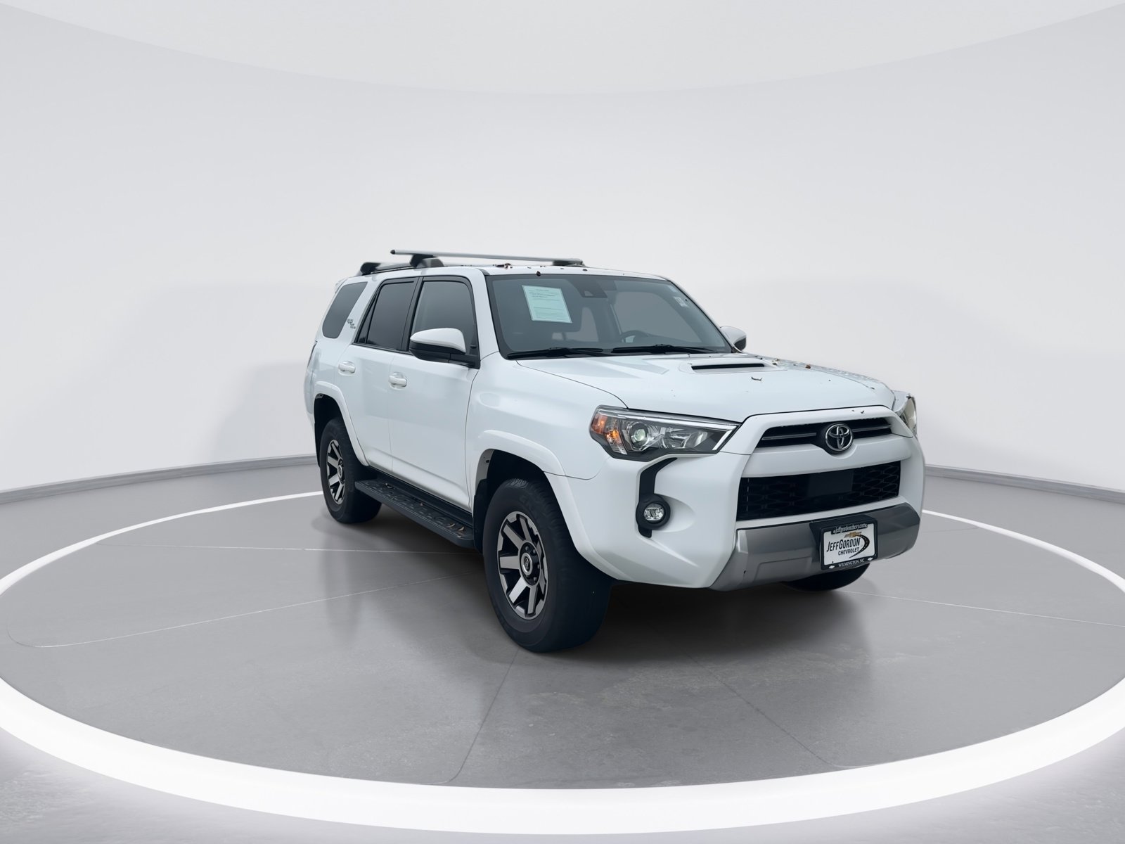 2022 Toyota 4Runner TRD photo 2
