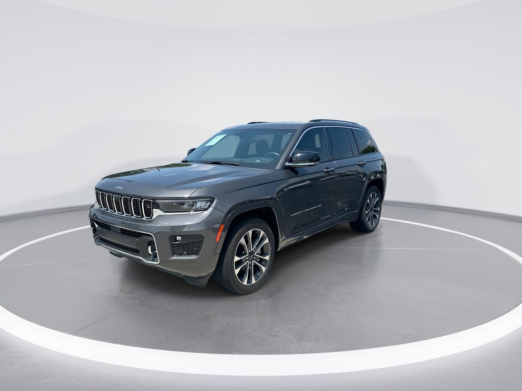 Used 2023 Jeep Grand Cherokee Overland 4x4 SUV