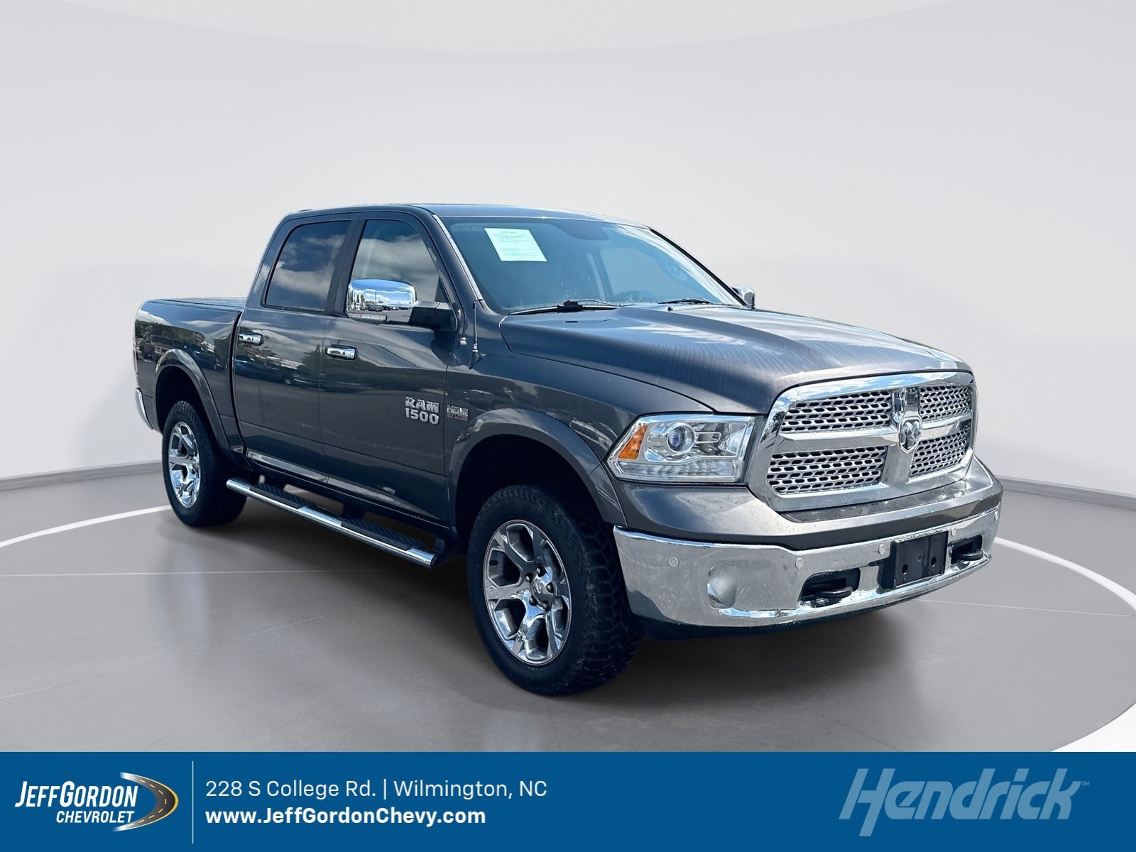 2017 RAM 1500 Laramie 4x4 Crew Cab 5'7's photo