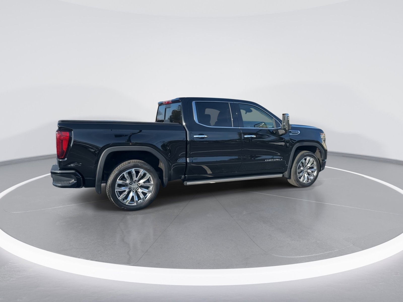 2024 GMC Sierra 1500 Denali photo 3