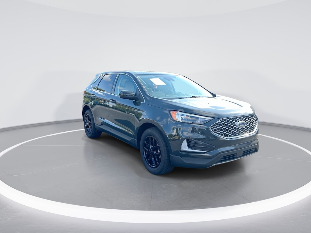 Used 2024 Ford Edge SEL SUV