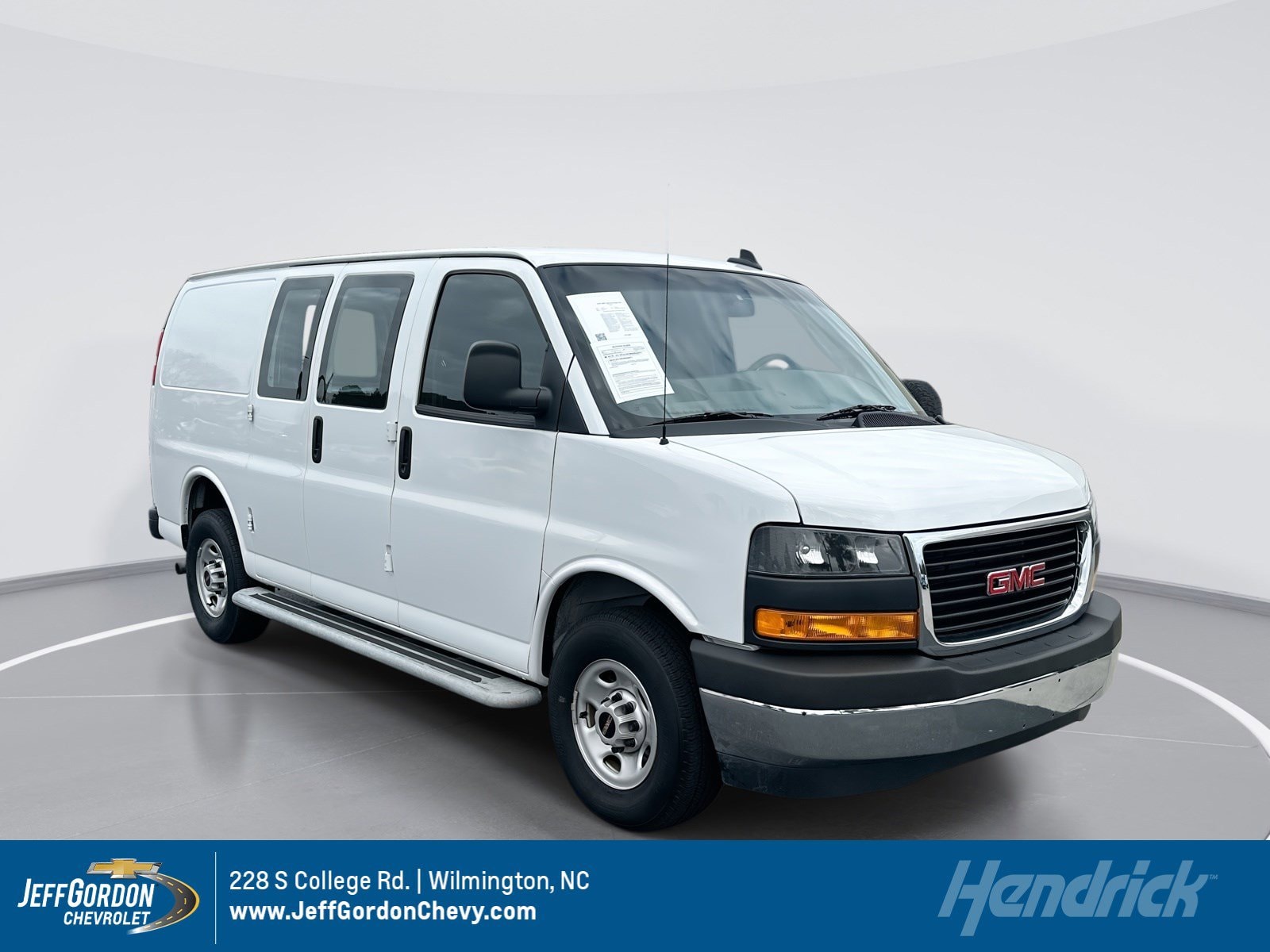 2024 GMC Savana Cargo Work Van's photo