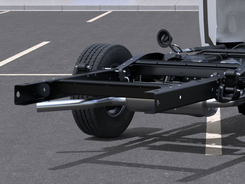 2025 Chevrolet Express Cutaway Base photo 40