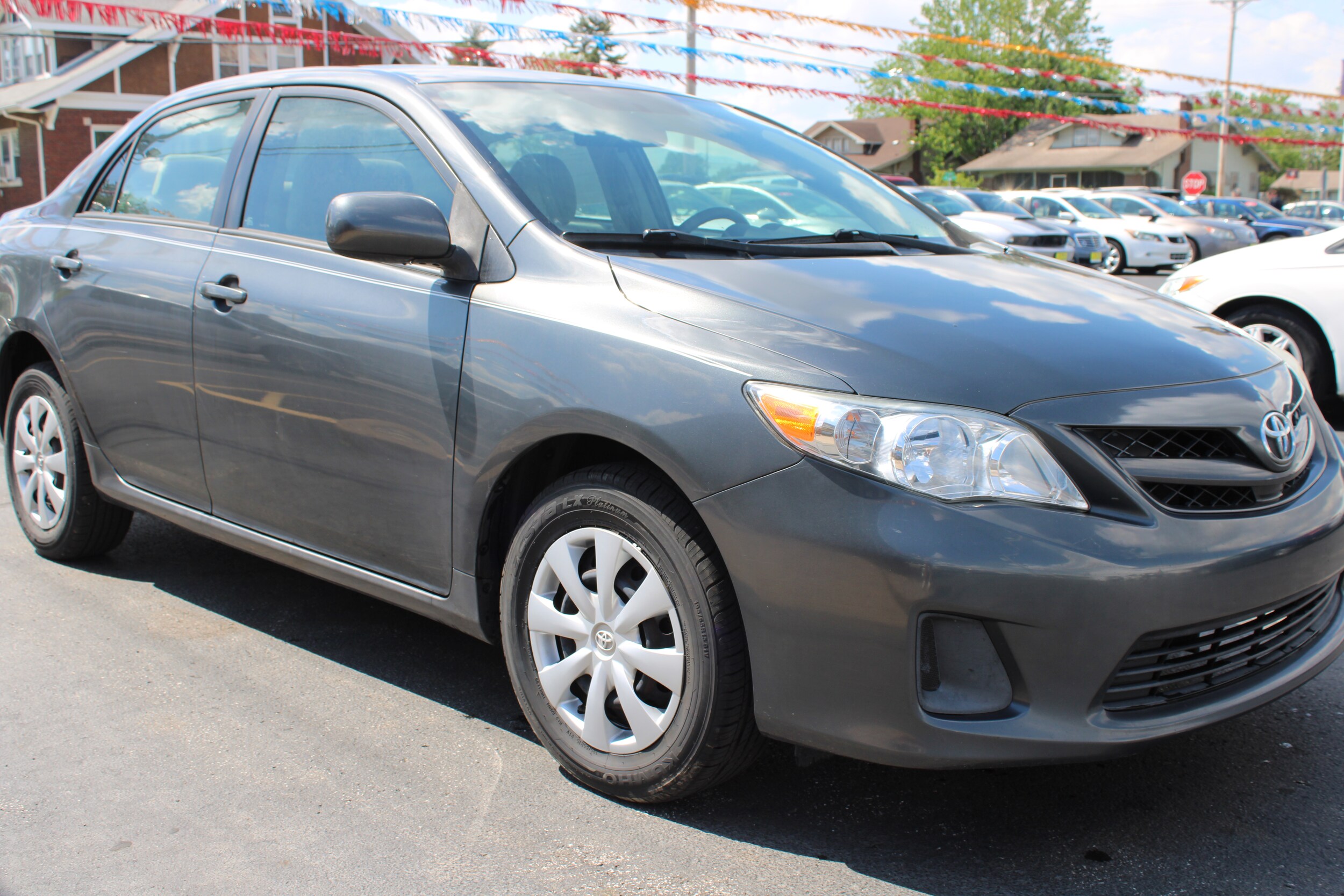2011 Toyota Corolla photo 4