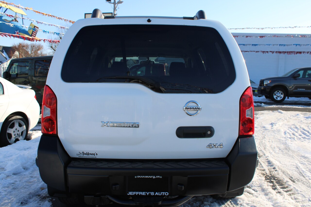 2010 Nissan Xterra S photo 3