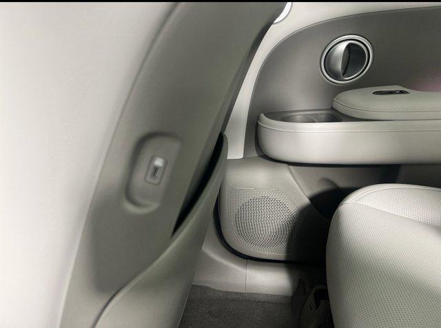 2026 Hyundai Palisade Limited - Photo 9