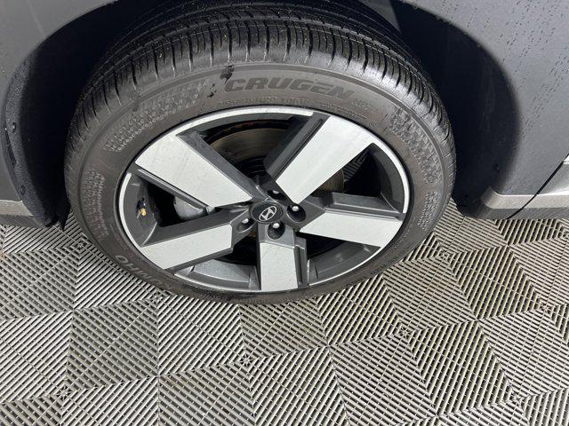 2026 Hyundai Santa Fe Limited - Photo 14