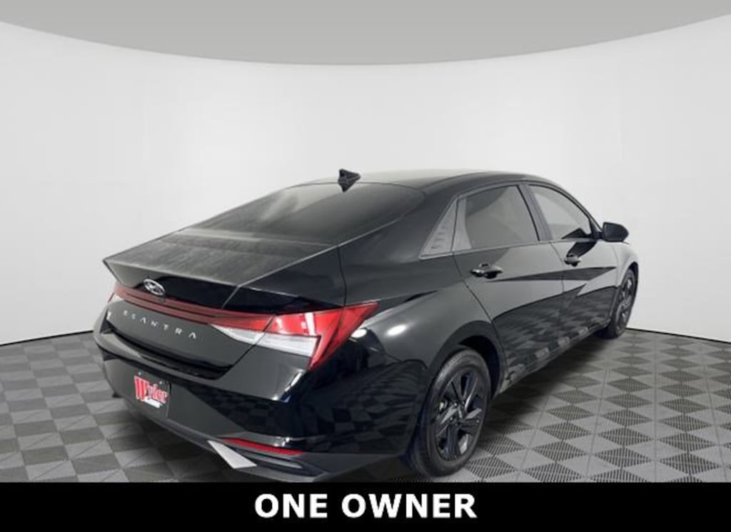 Used 2023 Hyundai Elantra SEL Sedan