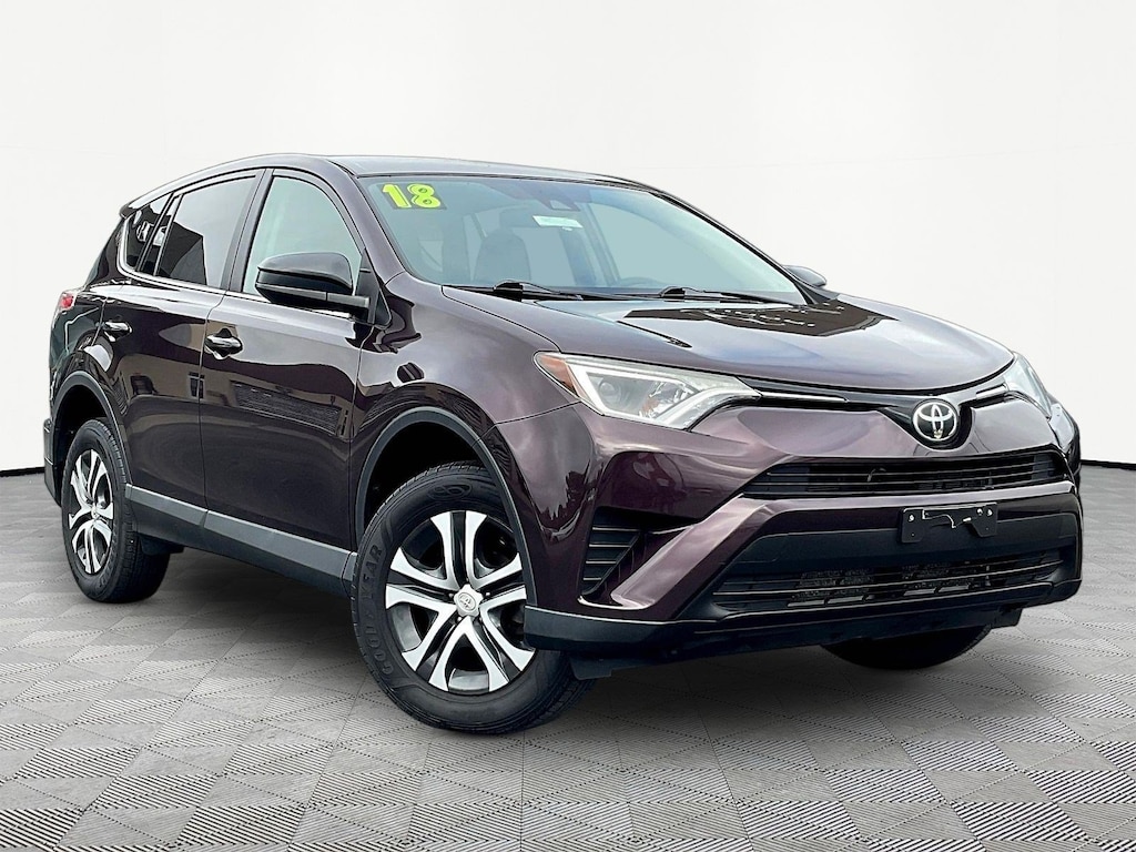 Used 2018 Toyota RAV4 LE SUV