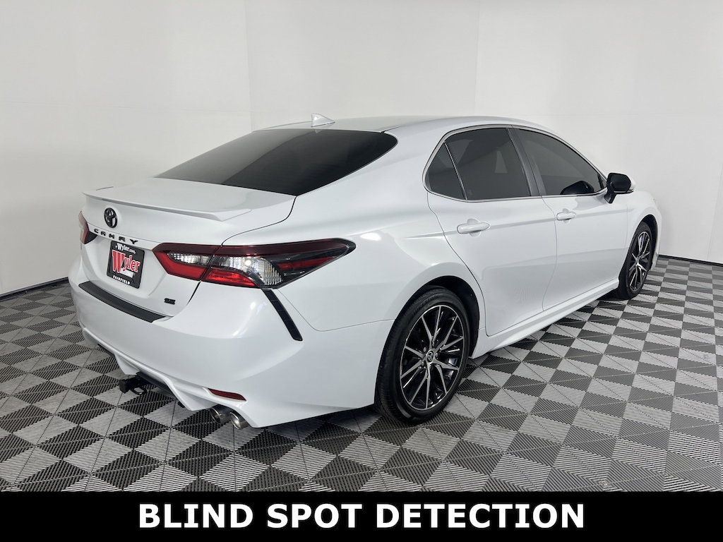 Used 2023 Toyota Camry SE Sedan