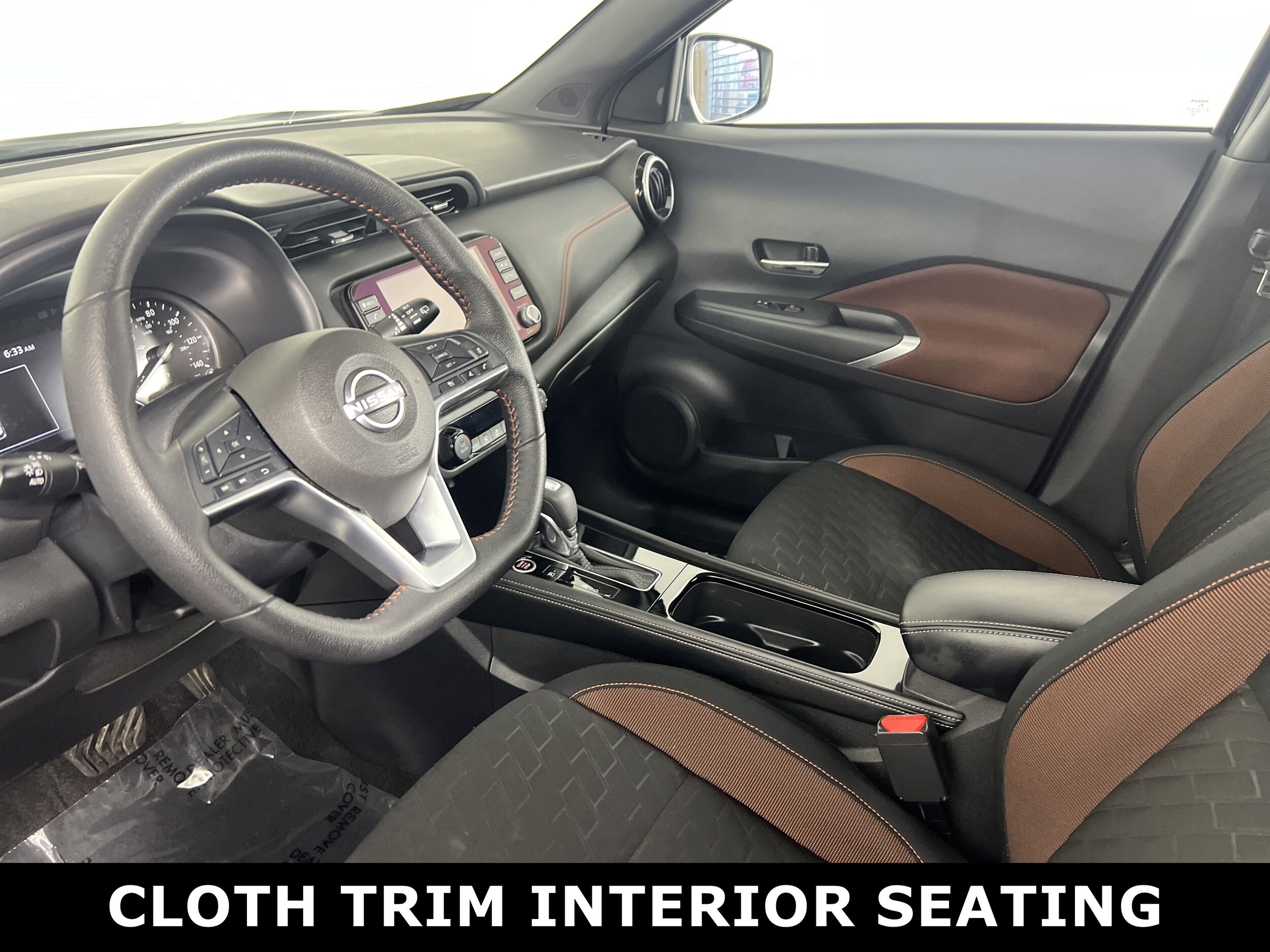 2024 Nissan Kicks SR photo 2