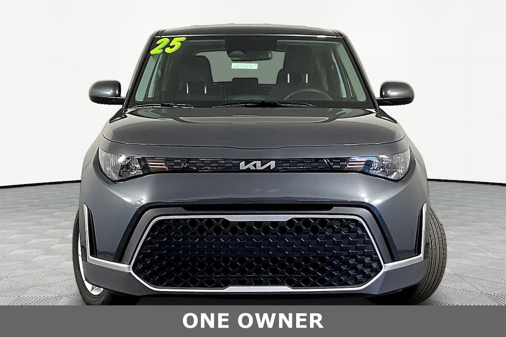 Used 2025 Kia Soul LX Hatchback